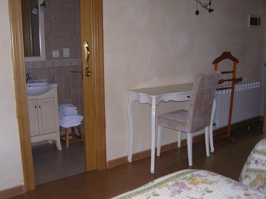 Casa Paulino Ξενοδοχείο Corrales De Buelna Δωμάτιο φωτογραφία