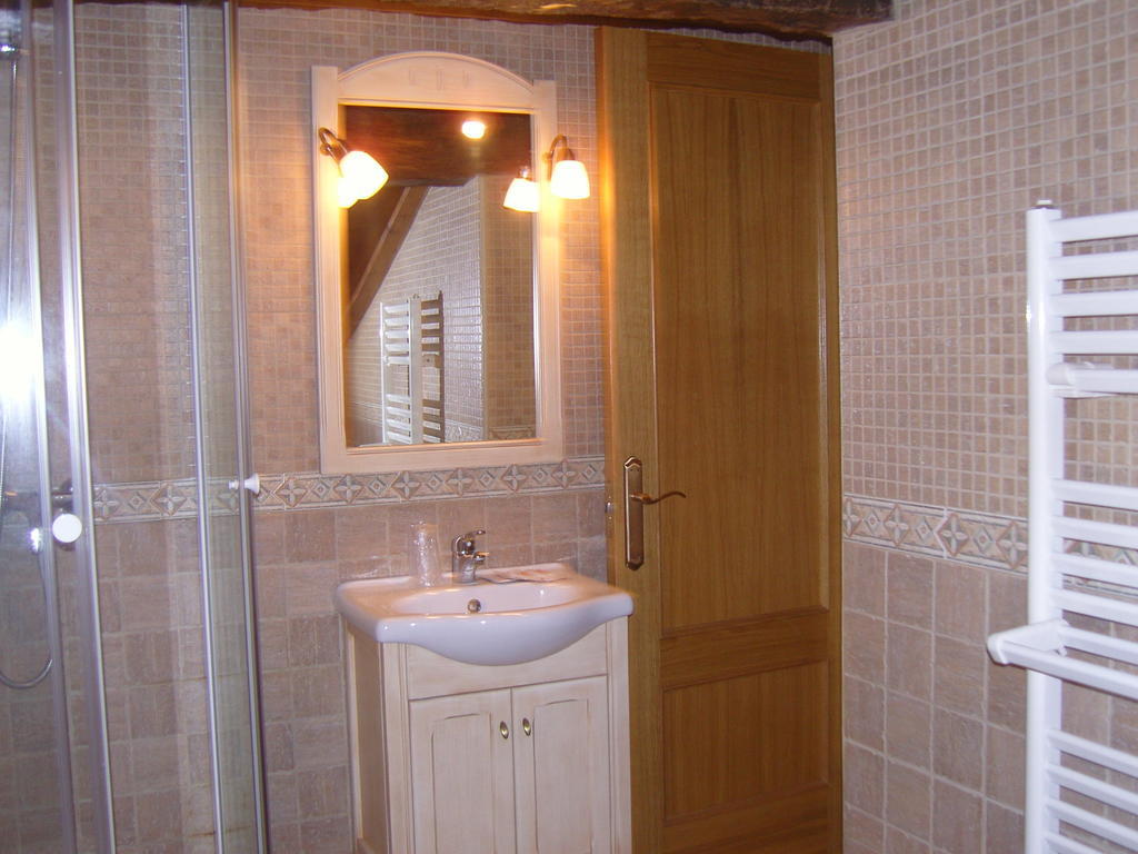 Casa Paulino Ξενοδοχείο Corrales De Buelna Δωμάτιο φωτογραφία