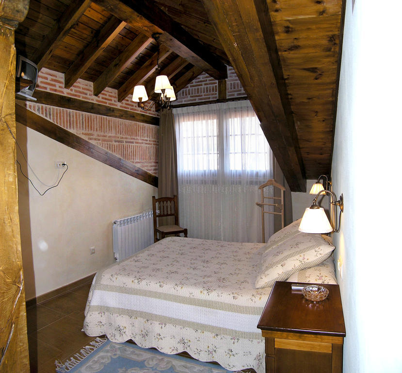 Casa Paulino Ξενοδοχείο Corrales De Buelna Δωμάτιο φωτογραφία